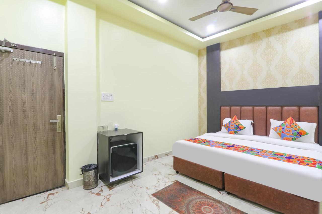 Fabexpress Gs Residency Hotel Varanasi Exterior photo